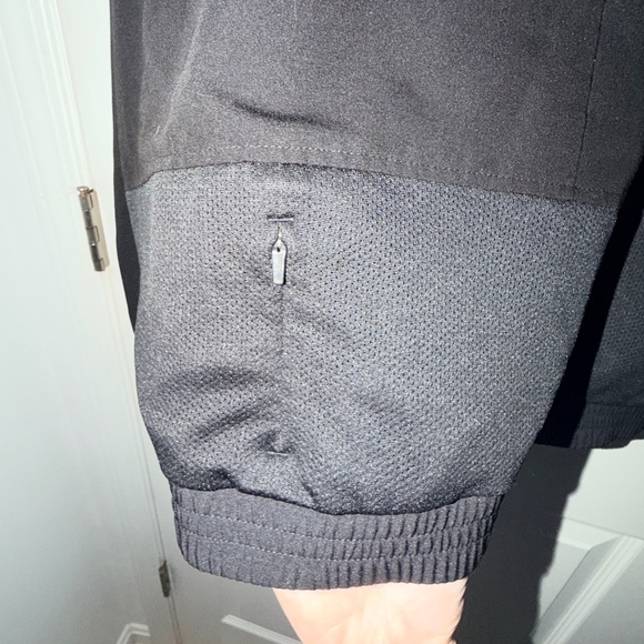 Women's Figs Black Sydney Scrub Jacket XXL - Picture 6 of 16